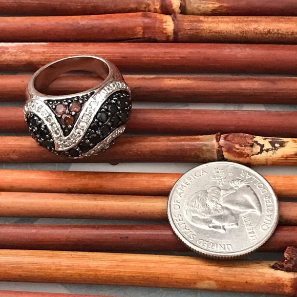 Dome Cocktail Ring Garnet Amethyst and Cubic Zironia Size 6 - Picture 7 of 9